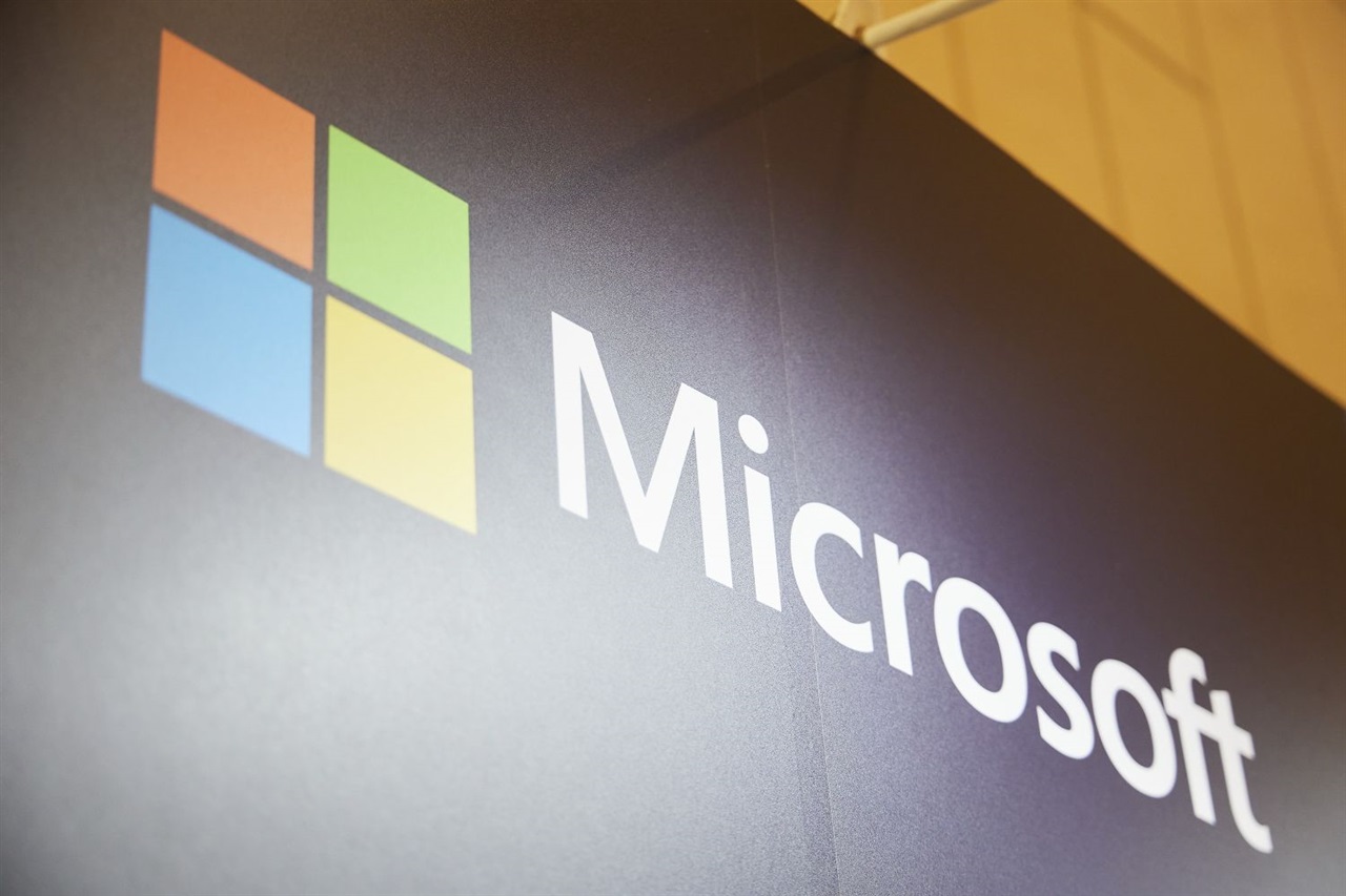Microsoft's cloud growth outpaces infrastructure spending delays