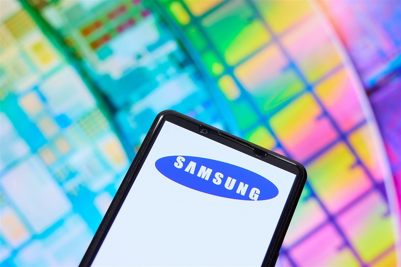 Analysis: Samsung's record quarter came from higher prices, not more chips; expects buyers to get no relief before 2028
